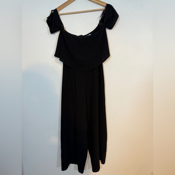 Missguided Black Off-Shoulder Wide-Leg Jumpsuit - Size US 4 / UK 8 / EUR 36 - Picture 5 of 7